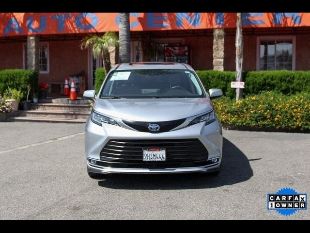 2023 Toyota Sienna XLE