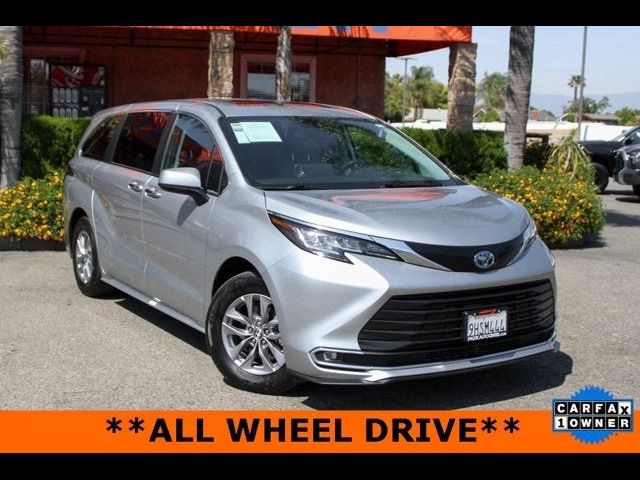2023 Toyota Sienna XLE