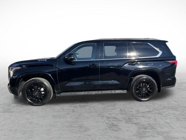 2023 Toyota Sequoia SR5