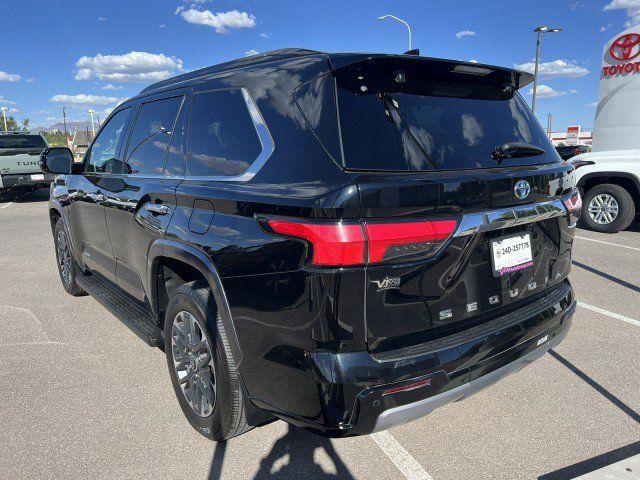 2023 Toyota Sequoia SR5