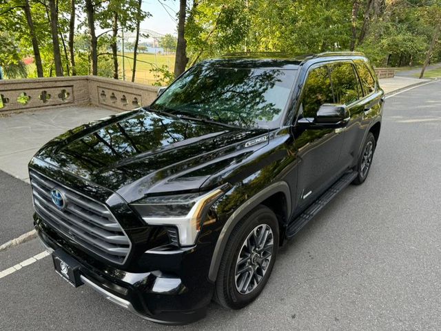 2023 Toyota Sequoia SR5