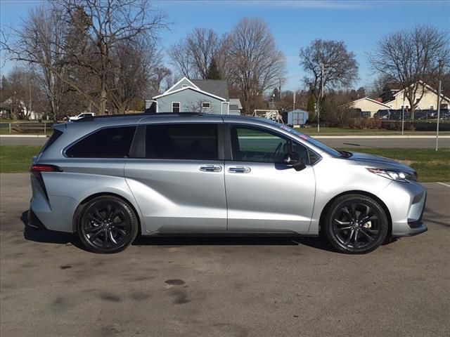 2023 Toyota Sienna XSE 25th Anniversary