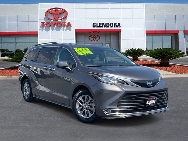2023 Toyota Sienna XLE