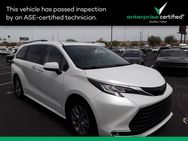 2023 Toyota Sienna XLE