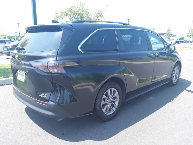 2023 Toyota Sienna XLE