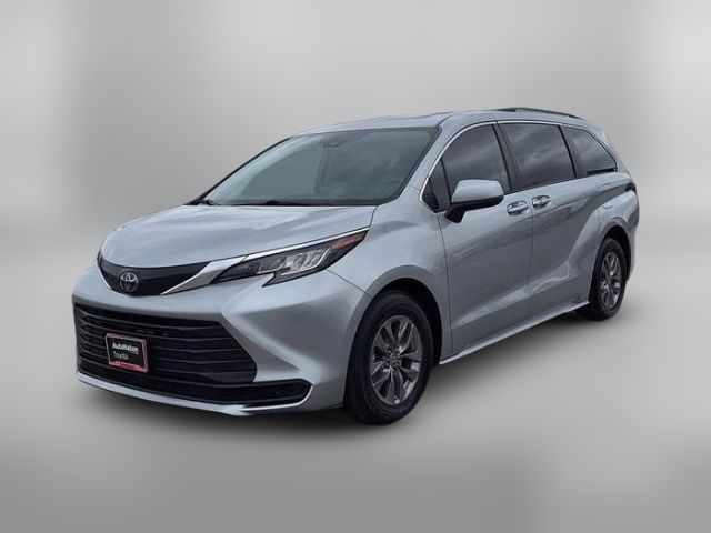 2023 Toyota Sienna LE