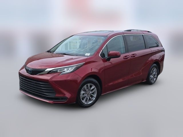 2023 Toyota Sienna LE