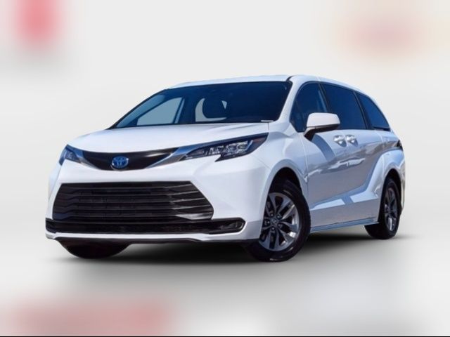 2023 Toyota Sienna LE