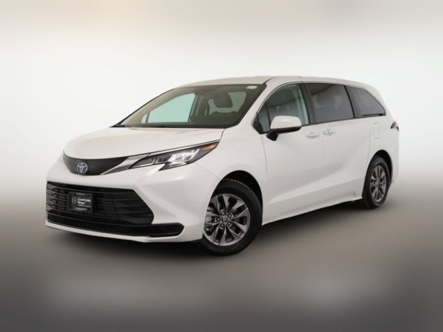 2023 Toyota Sienna LE