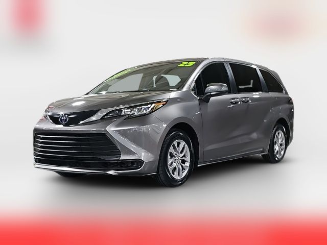 2023 Toyota Sienna LE