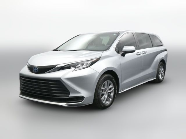 2023 Toyota Sienna LE