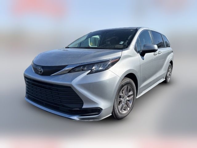 2023 Toyota Sienna LE