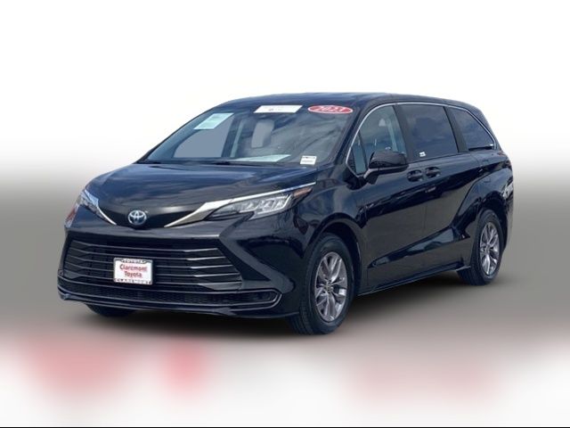 2023 Toyota Sienna LE