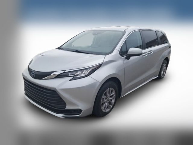 2023 Toyota Sienna LE