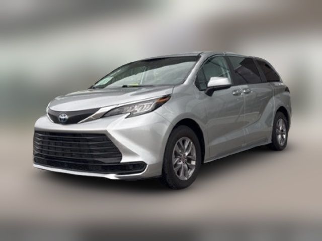 2023 Toyota Sienna LE