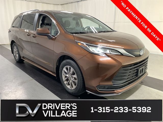 2023 Toyota Sienna LE