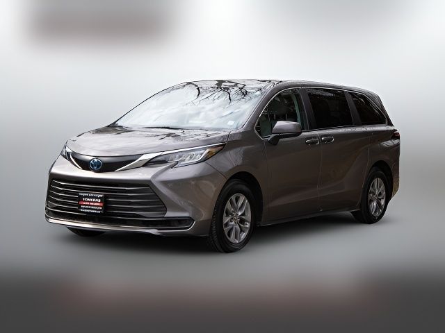 2023 Toyota Sienna LE