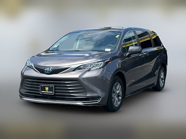 2023 Toyota Sienna LE