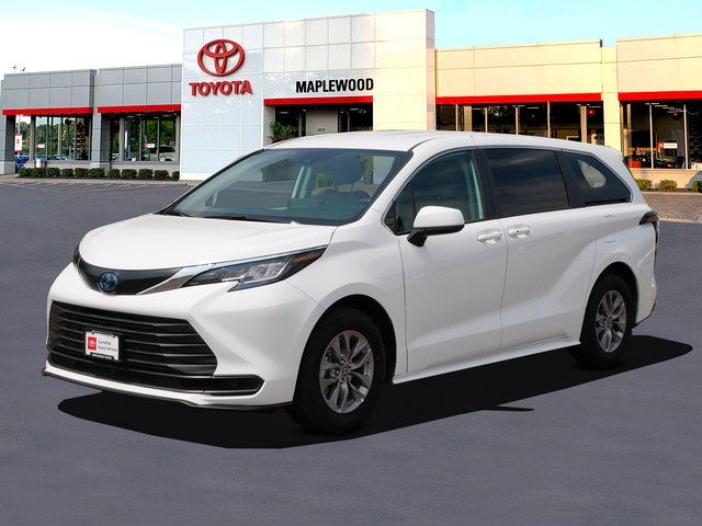 2023 Toyota Sienna LE