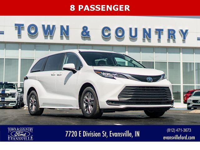 2023 Toyota Sienna LE