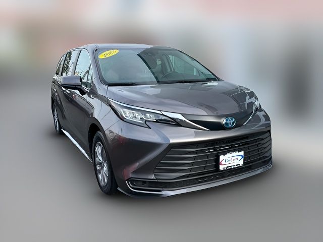 2023 Toyota Sienna LE