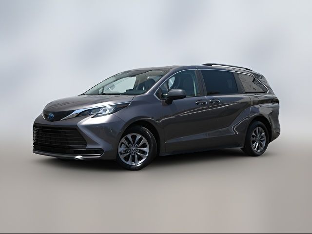 2023 Toyota Sienna LE