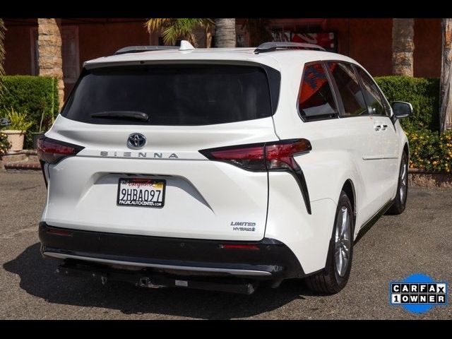 2023 Toyota Sienna Limited