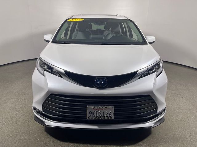 2023 Toyota Sienna Limited