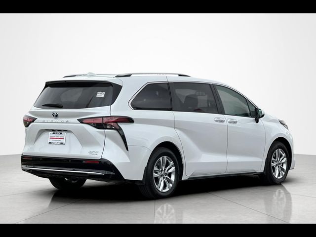 2023 Toyota Sienna Limited