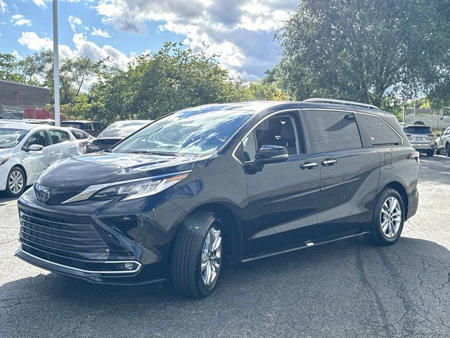 2023 Toyota Sienna Limited