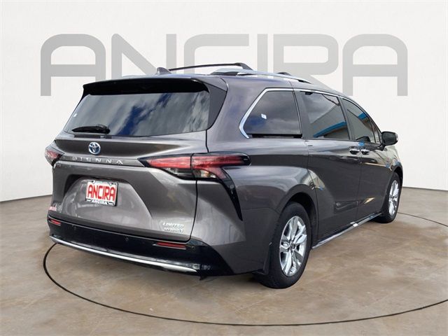 2023 Toyota Sienna Limited