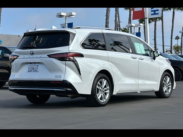 2023 Toyota Sienna Limited