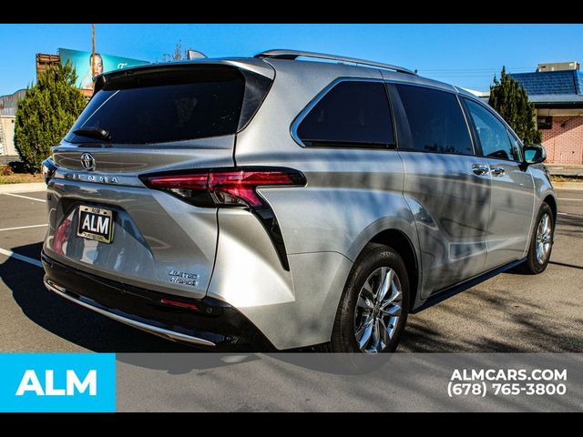 2023 Toyota Sienna Limited