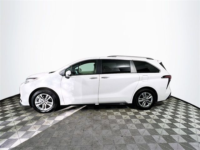 2023 Toyota Sienna Limited