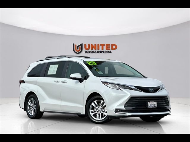 2023 Toyota Sienna Limited