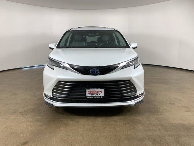 2023 Toyota Sienna Limited