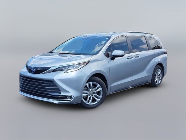 2023 Toyota Sienna Limited