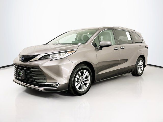 2023 Toyota Sienna Limited