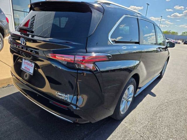 2023 Toyota Sienna Limited