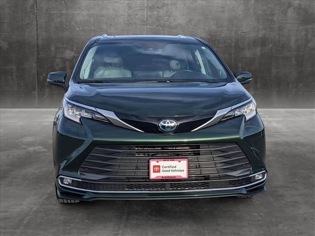 2023 Toyota Sienna Limited