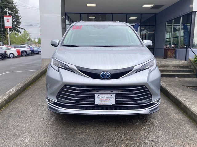 2023 Toyota Sienna Limited