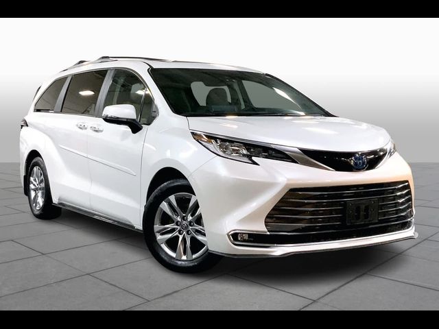 2023 Toyota Sienna Limited