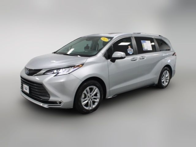 2023 Toyota Sienna Limited