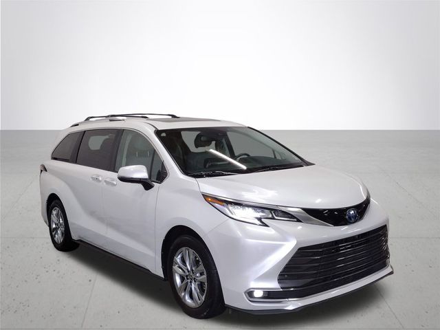 2023 Toyota Sienna Limited