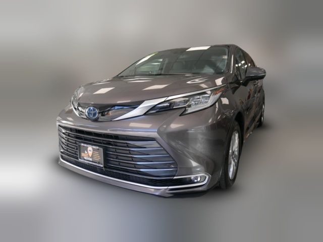 2023 Toyota Sienna Limited