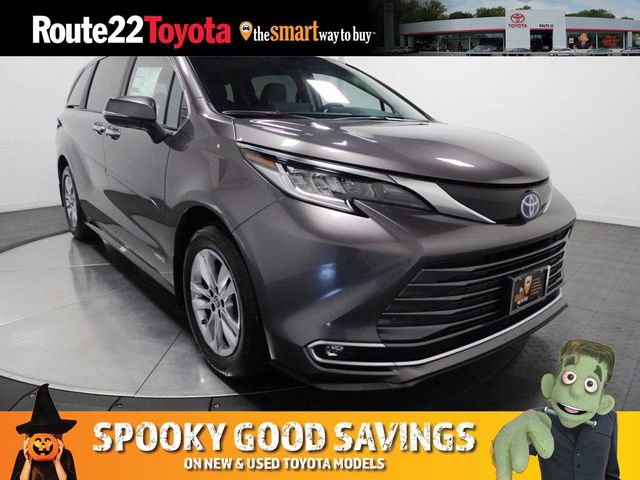 2023 Toyota Sienna Limited