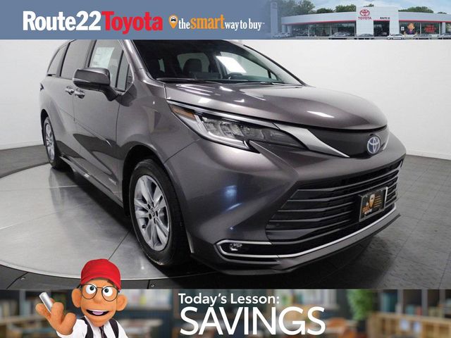 2023 Toyota Sienna Limited