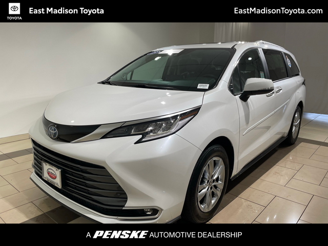 2023 Toyota Sienna Limited