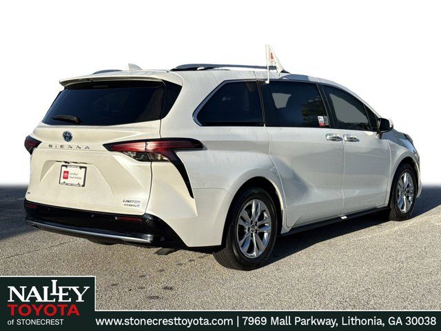 2023 Toyota Sienna Limited