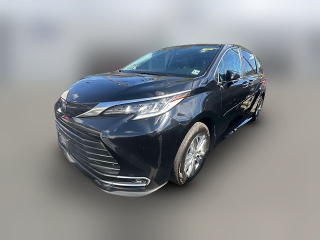 2023 Toyota Sienna Limited